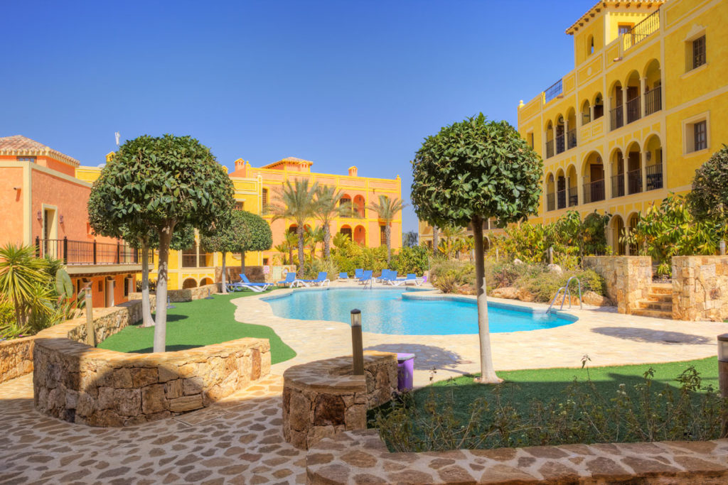 DSG-Photos-131-Las-Sierras-II-Poolside-S-1024×683